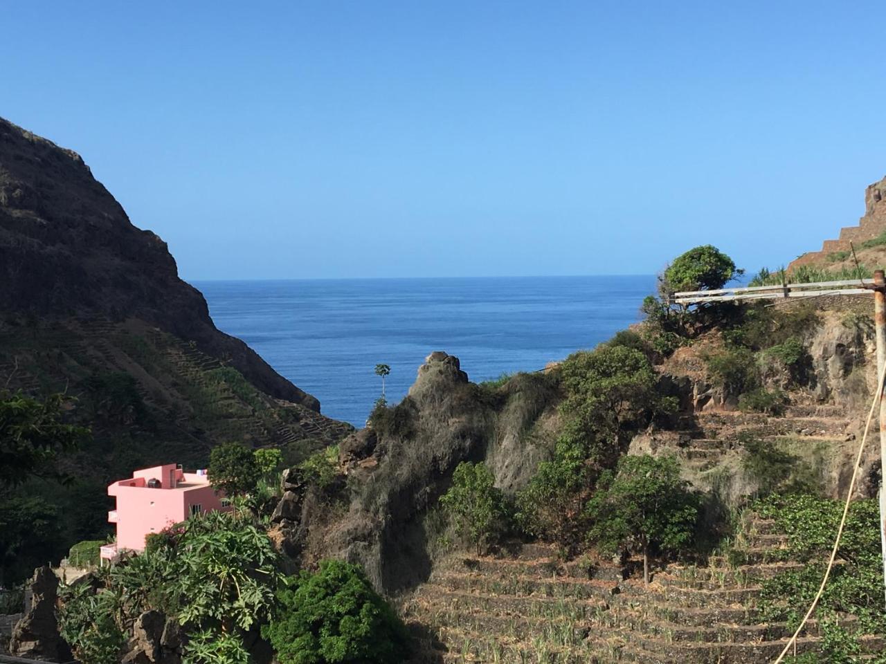 Guest House Frontera Pinto Exterior photo
