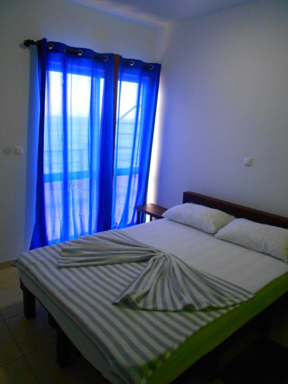 Guest House Frontera Pinto Exterior photo